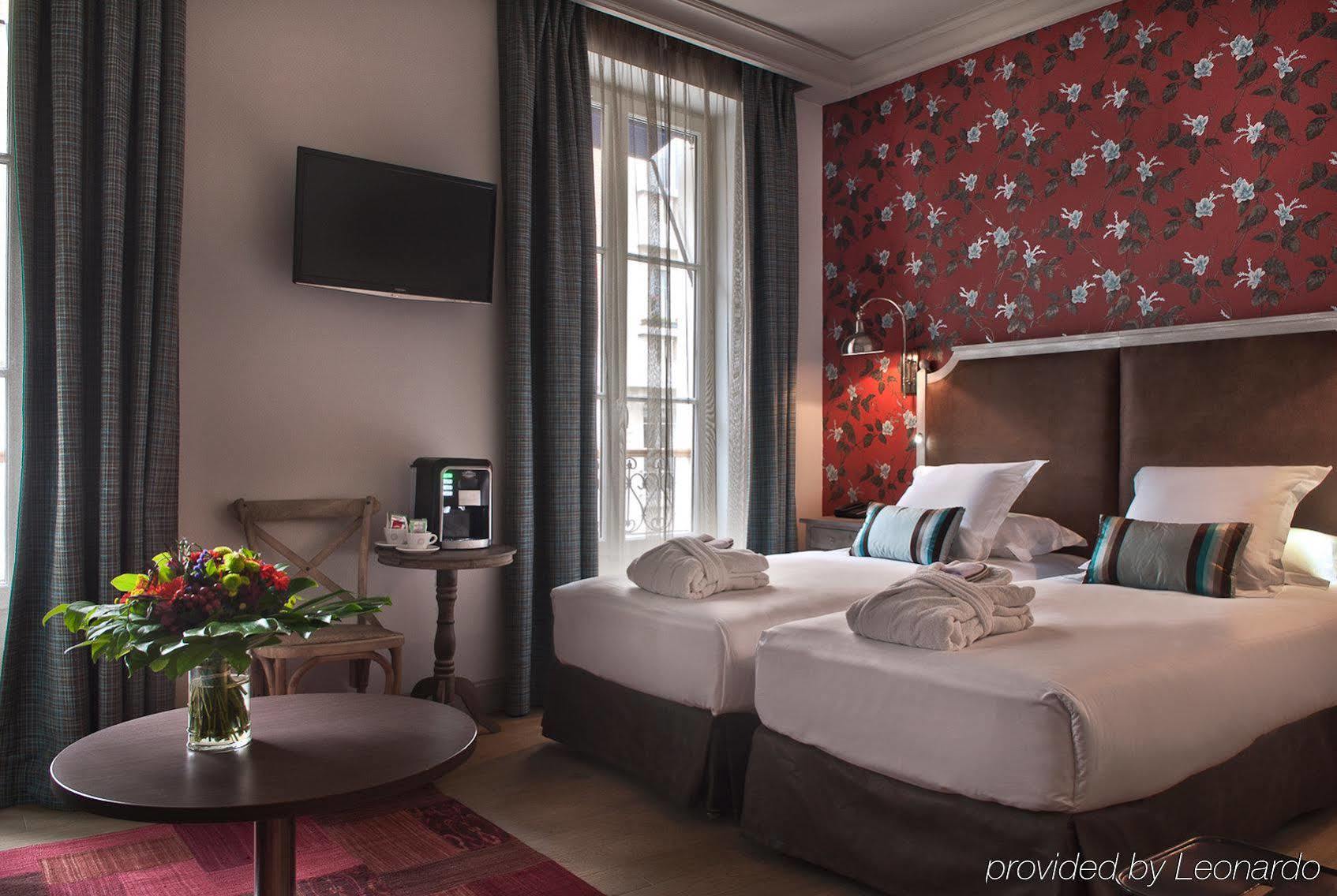 Hotel Le Robinet D'or Canal Saint Martin Parigi